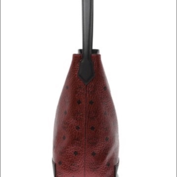 **Host Pick** MCM Spot Visetos Leather Hobo - Picture 5 of 8